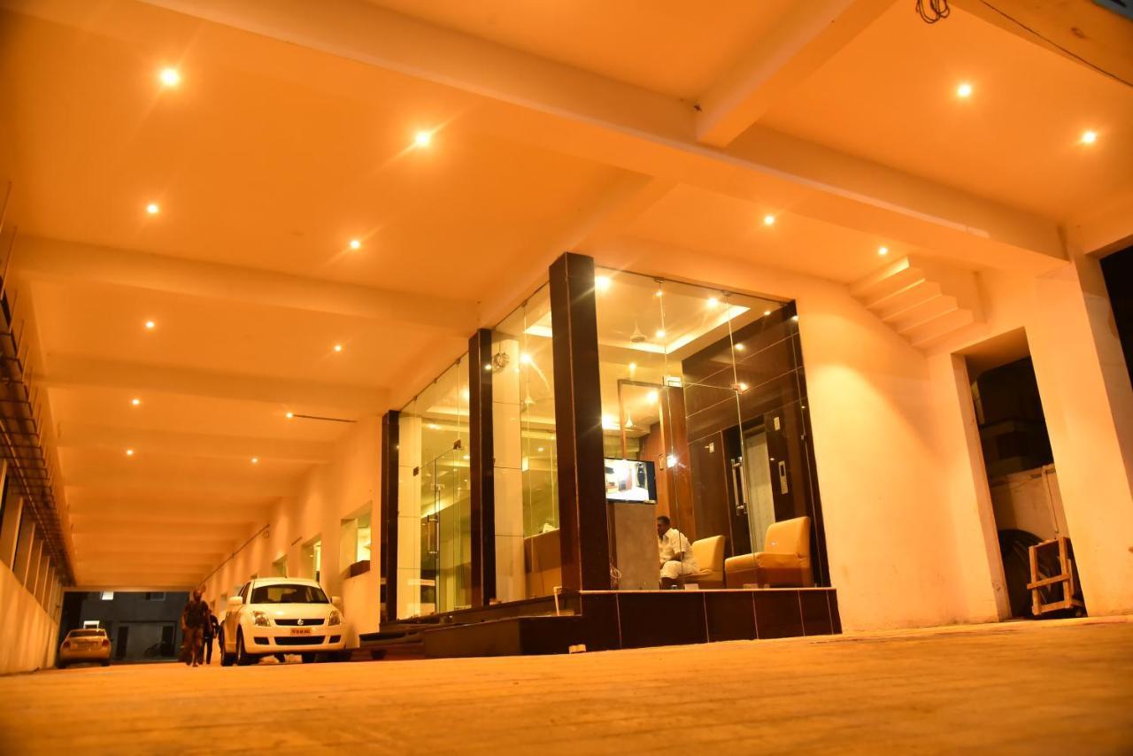 Hotel Four Seasons Velankanni Zewnętrze zdjęcie